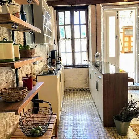 Original Stone House With Patio In The City Center Βίλα Αλακάτι