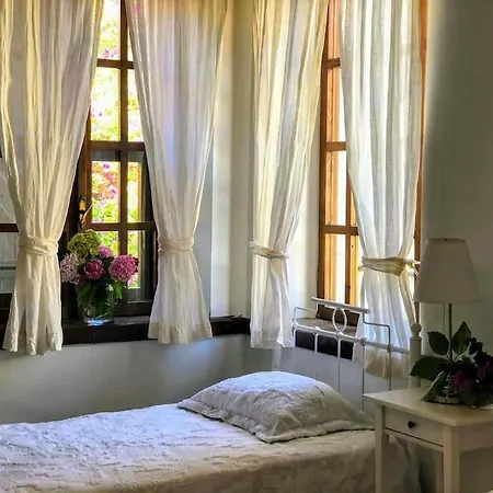 Original Stone House With Patio In The City Center * Αλακάτι
