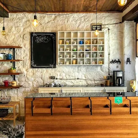 Vila Original Stone House With Patio In The City Center